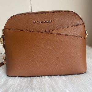 Michael Kors Jet Set Travel Medium Logo Dome Crossbody Bag